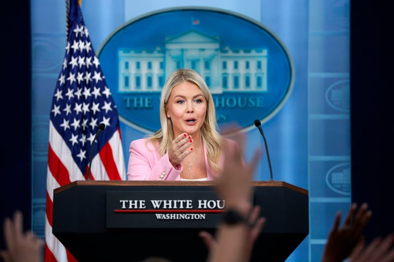 Reporters raise hands as White House Press Secretary Karoline Leavitt holds a press briefing in the James S. Brady Press Briefing Room at the White House in Washington, D.C., U.S., July 16, 2026. REUTERS/Evan Vucci