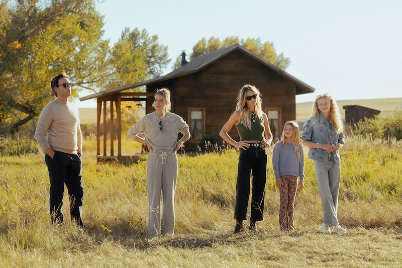 (L-R) Patrick J. Adams as Russell McIntosh, Elle Chapman as Paige McIntosh, Beau Garrett as Abigail Reese, Alaina Pollack as Macy Reese, and Amiah Miller as Brigitte Reese.